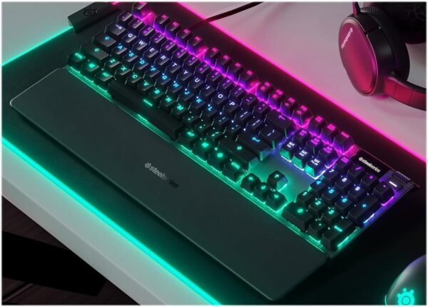 ⁦ستيل سيريس Apex 5 Hybrid Mechanical Gaming Keyboard – لوحة مفاتيح ميكانيكية هجينة للألعاب، مزودة بإضاءة RGB لكل مفتاح، وهيكل مصنوع من سبائك الألمنيوم بدرجة طائرات، وشاشة OLED Smart Display، مع مفاتيح Hybrid Blue Switch⁩ - الصورة ⁦4⁩